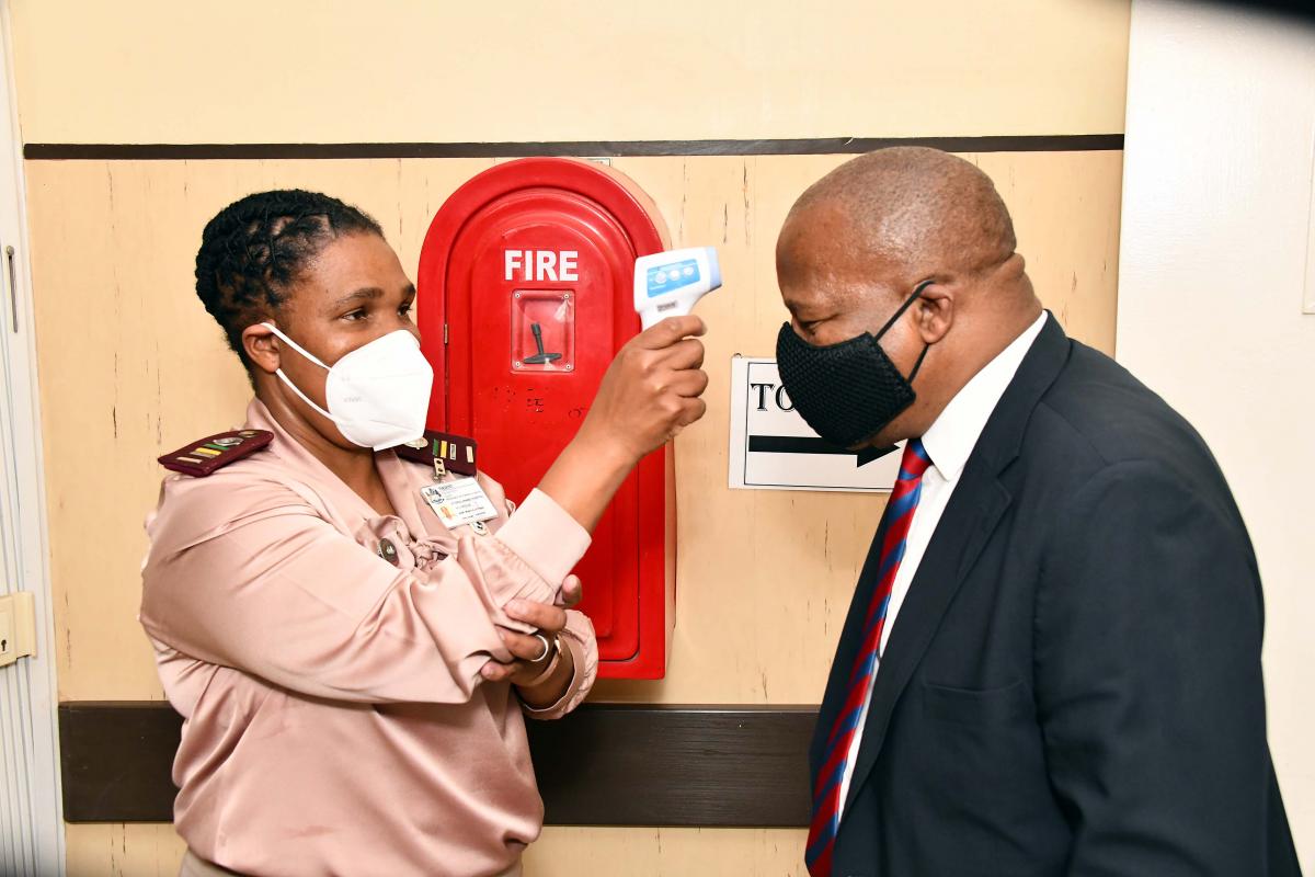 Minister Jackson Mthembu visiting the Harry Gwala District Municipality to assess government’s response to the COVID-19 pandemic in the District, 5 September 2020