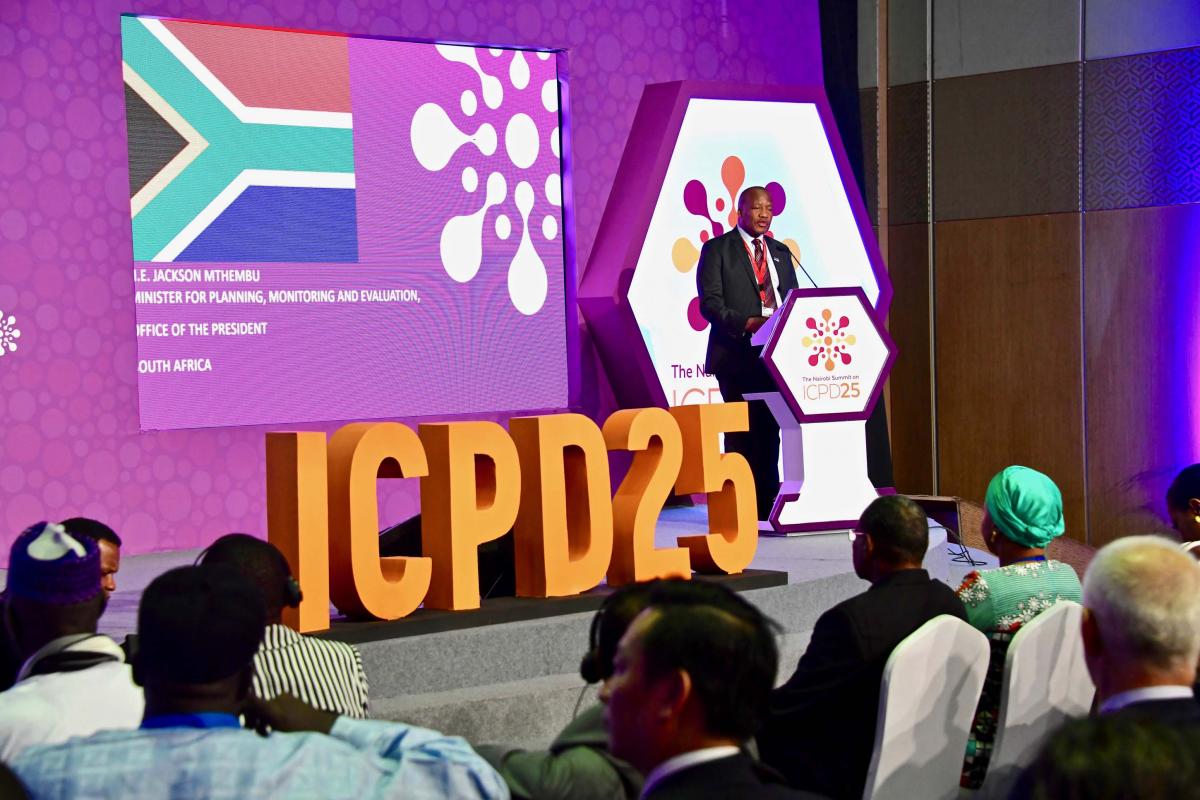 Minister Jackson Mthembu presenting the South African Country Statement on the occasion of the #NairobiSummit on #ICPD25, 14 November 2019