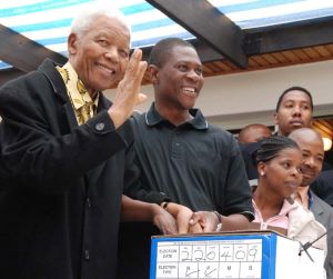 Nelson Mandela voting