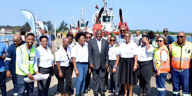 President Cyril Ramaphosa visits Port of Richards Bay, 23 November 2023
